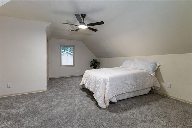 9624 N Wayne Avenue, Kansas City, MO 64155