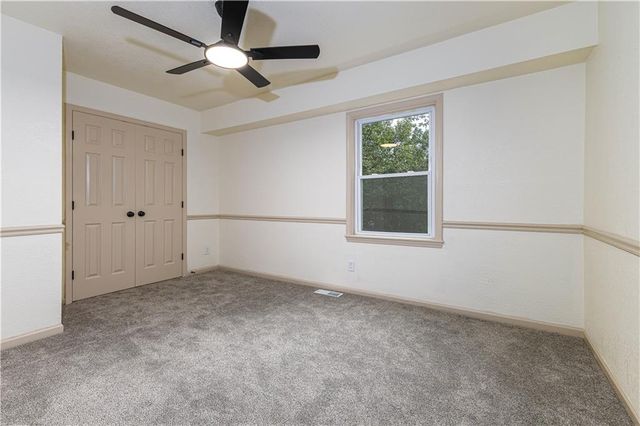 9624 N Wayne Avenue, Kansas City, MO 64155