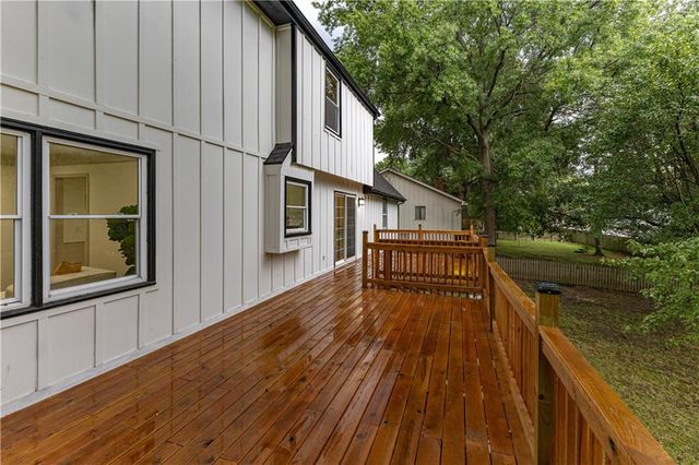 9624 N Wayne Avenue, Kansas City, MO 64155