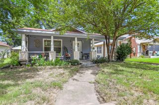 107 Scurlock Avenue, Cleburne, TX 76031