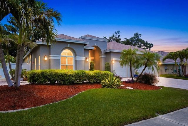 141 OLD OAK CIRCLE, Palm Harbor, FL 34683