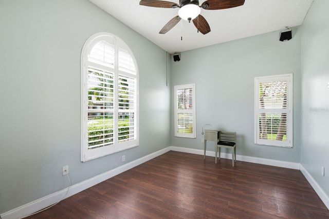 141 OLD OAK CIRCLE, Palm Harbor, FL 34683