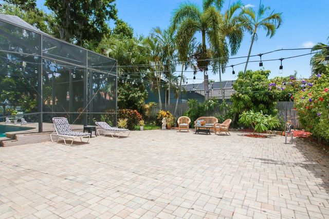 141 OLD OAK CIRCLE, Palm Harbor, FL 34683