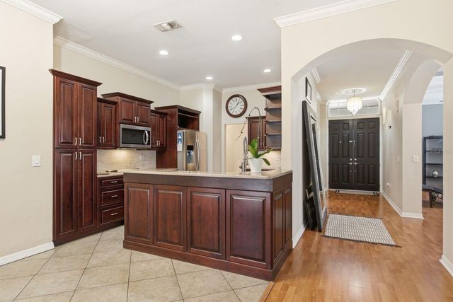 141 OLD OAK CIRCLE, Palm Harbor, FL 34683