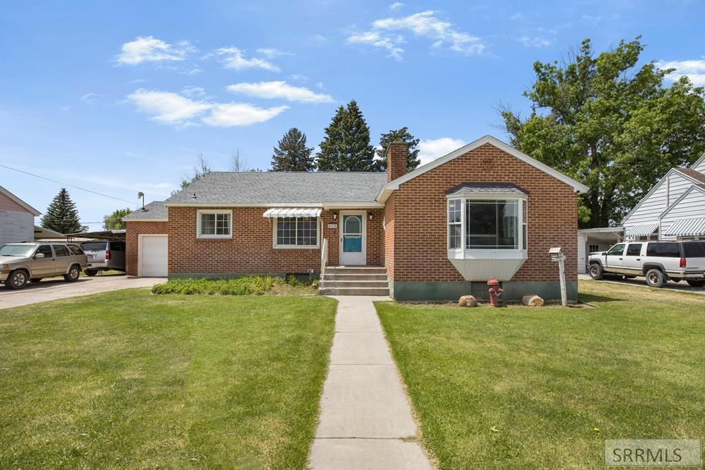 Image 1 of property listing at 810 S Main Street, Grace, ID 83241