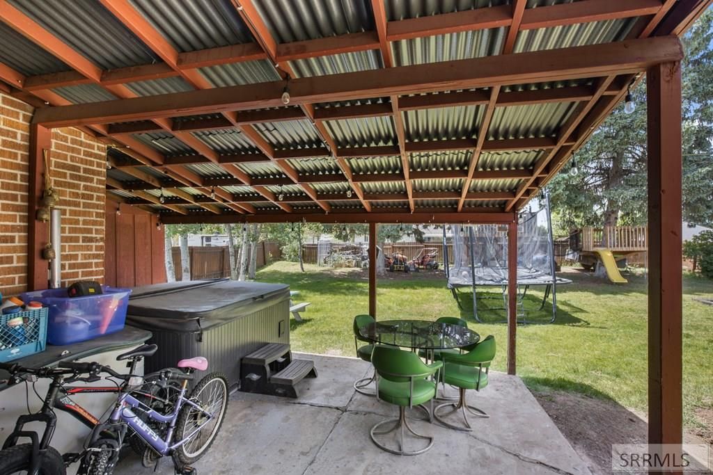 Image 21 of property listing at 810 S Main Street, Grace, ID 83241