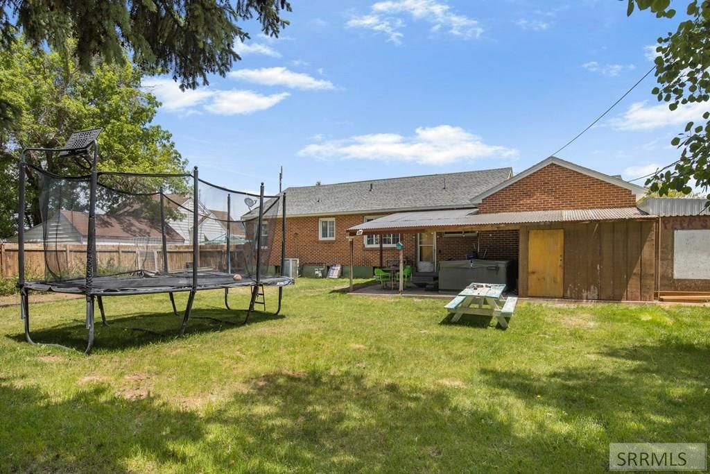 Image 23 of property listing at 810 S Main Street, Grace, ID 83241