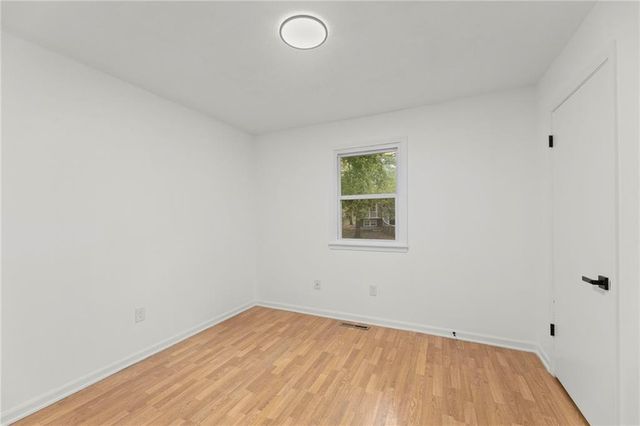 956 Ridge Drive, Warrensburg, MO 64093