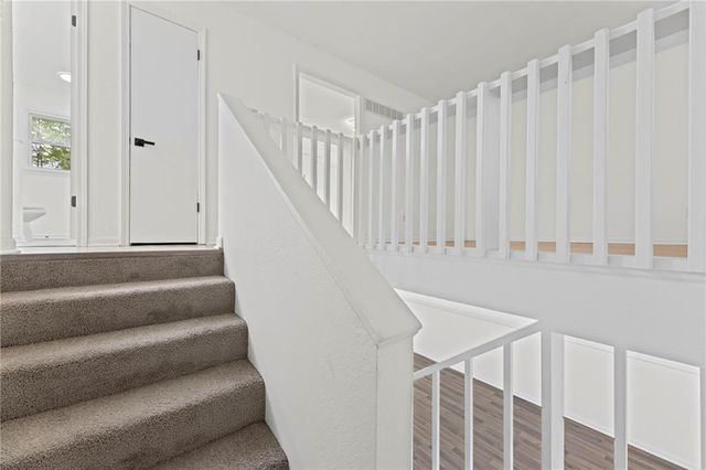 956 Ridge Drive, Warrensburg, MO 64093