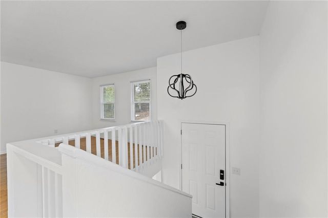 956 Ridge Drive, Warrensburg, MO 64093