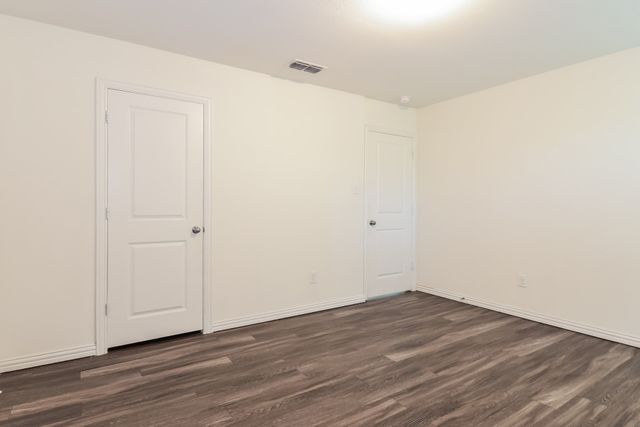 2721 Gibbons Street, Greenville, TX 75401