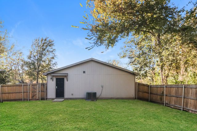 2721 Gibbons Street, Greenville, TX 75401