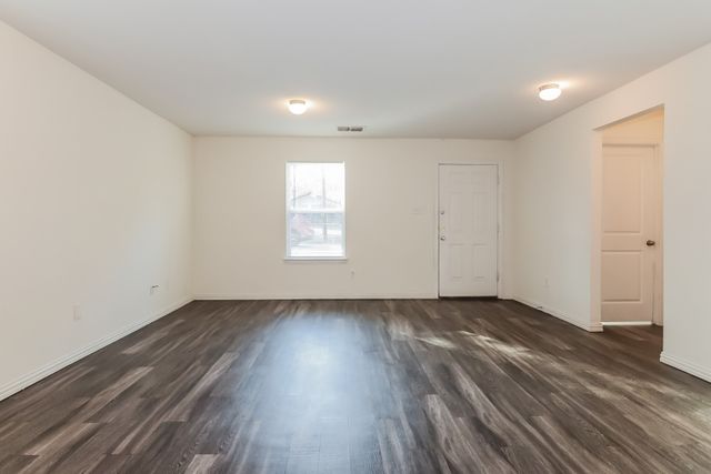 2721 Gibbons Street, Greenville, TX 75401