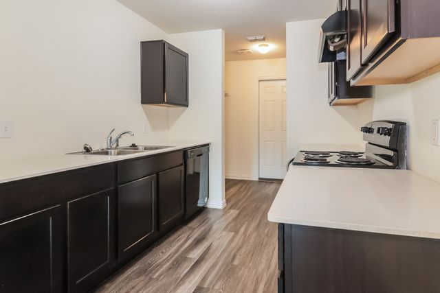 2721 Gibbons Street, Greenville, TX 75401