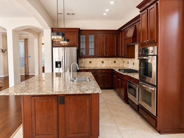 127 Lindenberry Circle, Spring, TX 77389