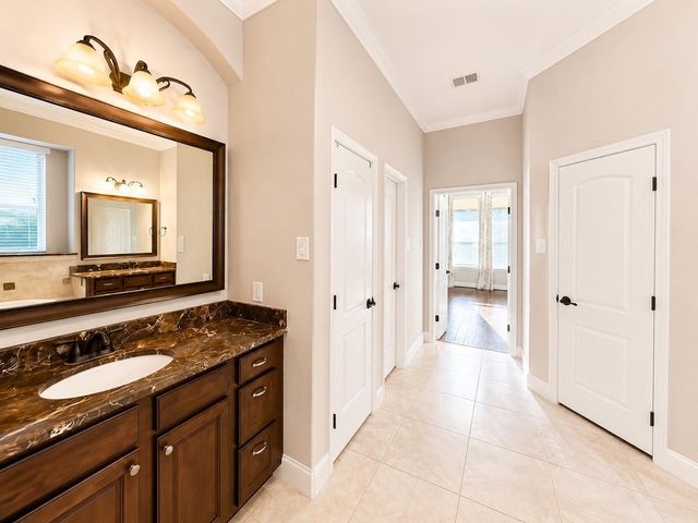 127 Lindenberry Circle, Spring, TX 77389