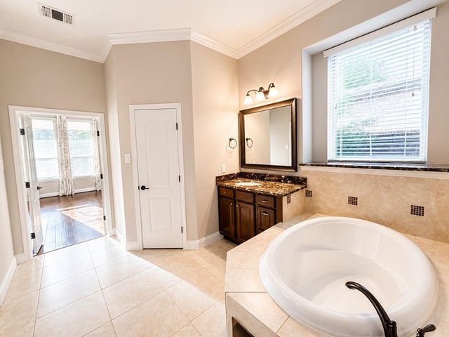 127 Lindenberry Circle, Spring, TX 77389