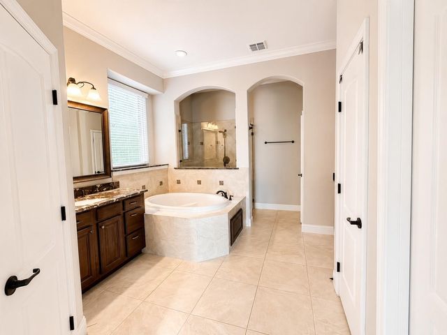127 Lindenberry Circle, Spring, TX 77389