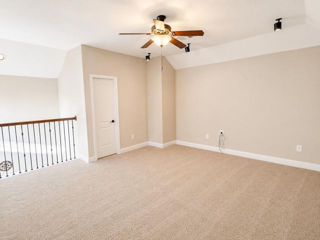 127 Lindenberry Circle, Spring, TX 77389