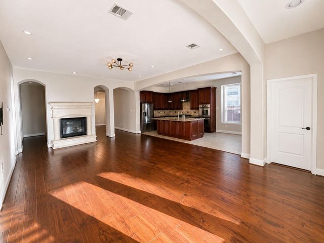 127 Lindenberry Circle, Spring, TX 77389