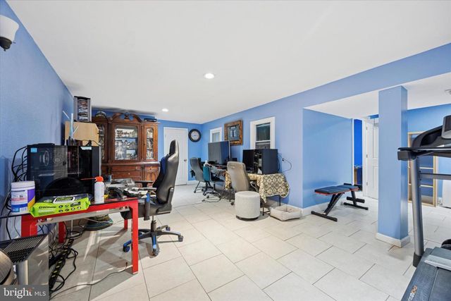 506 FLORA CIR, Springfield, PA 19064