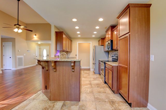 124 Verisa Dr, Clarksville, TN 37043