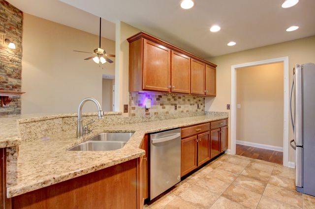 124 Verisa Dr, Clarksville, TN 37043