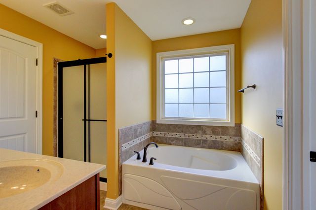 124 Verisa Dr, Clarksville, TN 37043