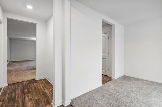 1040 Riverdale CV, Jarrell, TX 76537