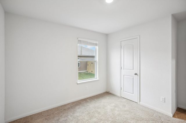 1040 Riverdale CV, Jarrell, TX 76537