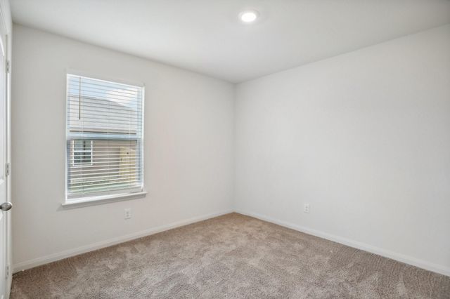 1040 Riverdale CV, Jarrell, TX 76537