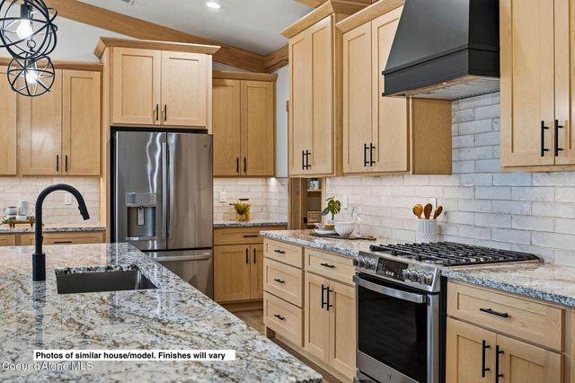 171 Backtrack RD, Sandpoint, ID 83864