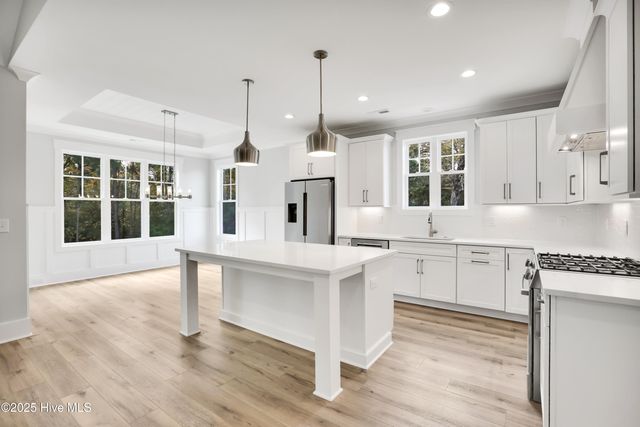 826 Lake Willow Way, Holly Ridge, NC 28445