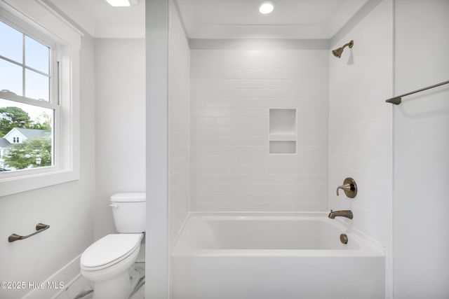 826 Lake Willow Way, Holly Ridge, NC 28445