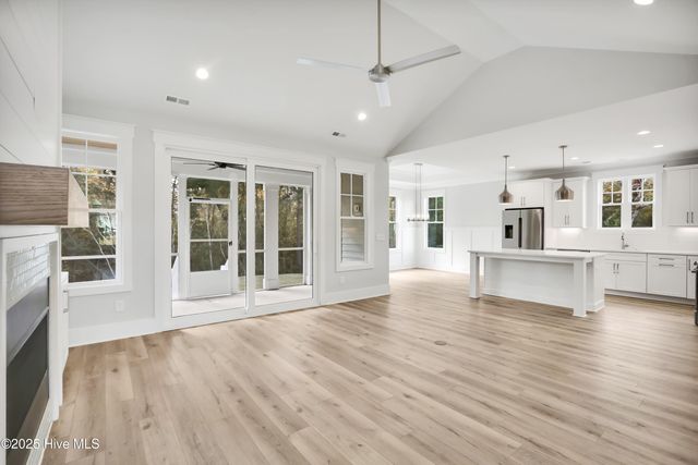 826 Lake Willow Way, Holly Ridge, NC 28445