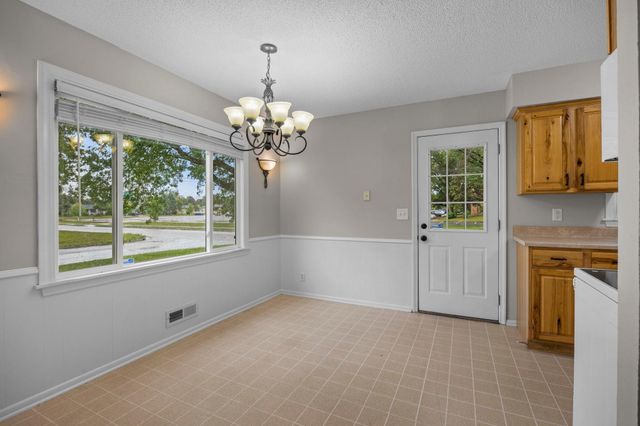 7001 Fremont Avenue N, Brooklyn Center, MN 55430