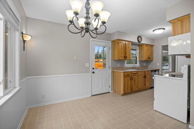 7001 Fremont Avenue N, Brooklyn Center, MN 55430