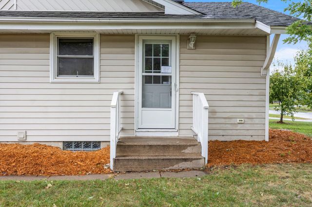 7001 Fremont Avenue N, Brooklyn Center, MN 55430