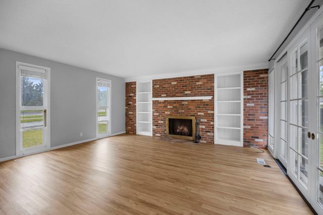 7001 Fremont Avenue N, Brooklyn Center, MN 55430