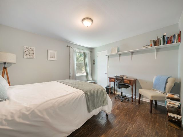 809 Laurel Dr, Clarksville, TN 37043