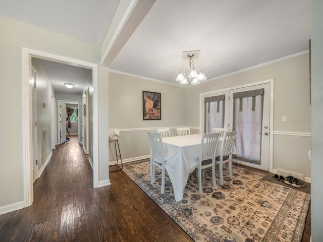 809 Laurel Dr, Clarksville, TN 37043