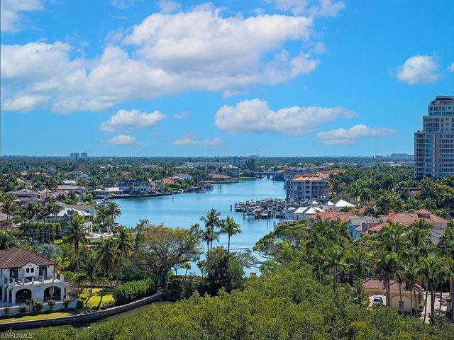 60 Seagate DR # 1001, Naples, FL 34103