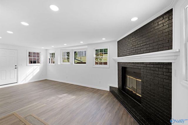 903 Fagan Springs Drive SE, Huntsville, AL 35801