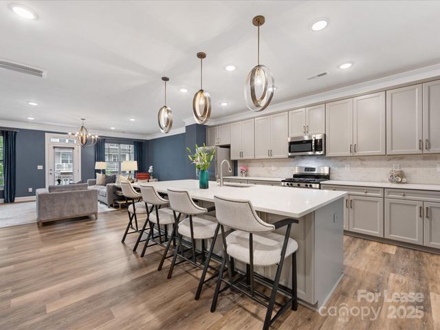 2314 Creekmere Lane, Charlotte, NC 28262