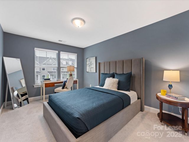 2314 Creekmere Lane, Charlotte, NC 28262