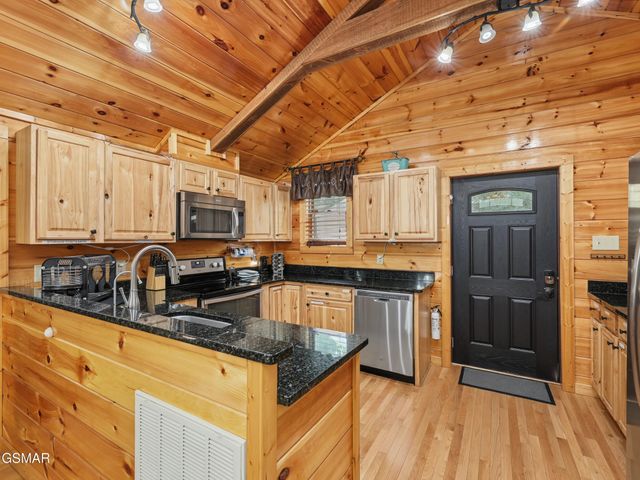 2364 Misty Lane, Sevierville, TN 37876