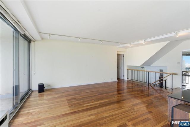 2 Horizon Road 1214, Fort Lee, NJ 07024
