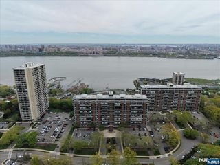 2 Horizon Road 1214, Fort Lee, NJ 07024