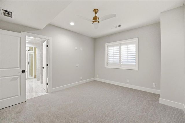 100 Dunhill Court, Loch Lloyd, MO 64012