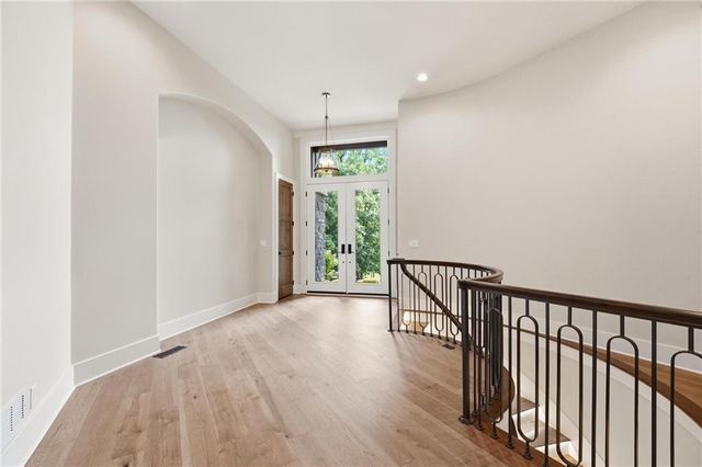 100 Dunhill Court, Loch Lloyd, MO 64012